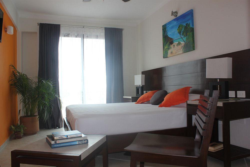 La Galeria By Bunik Hotel Playa del Carmen Ngoại thất bức ảnh