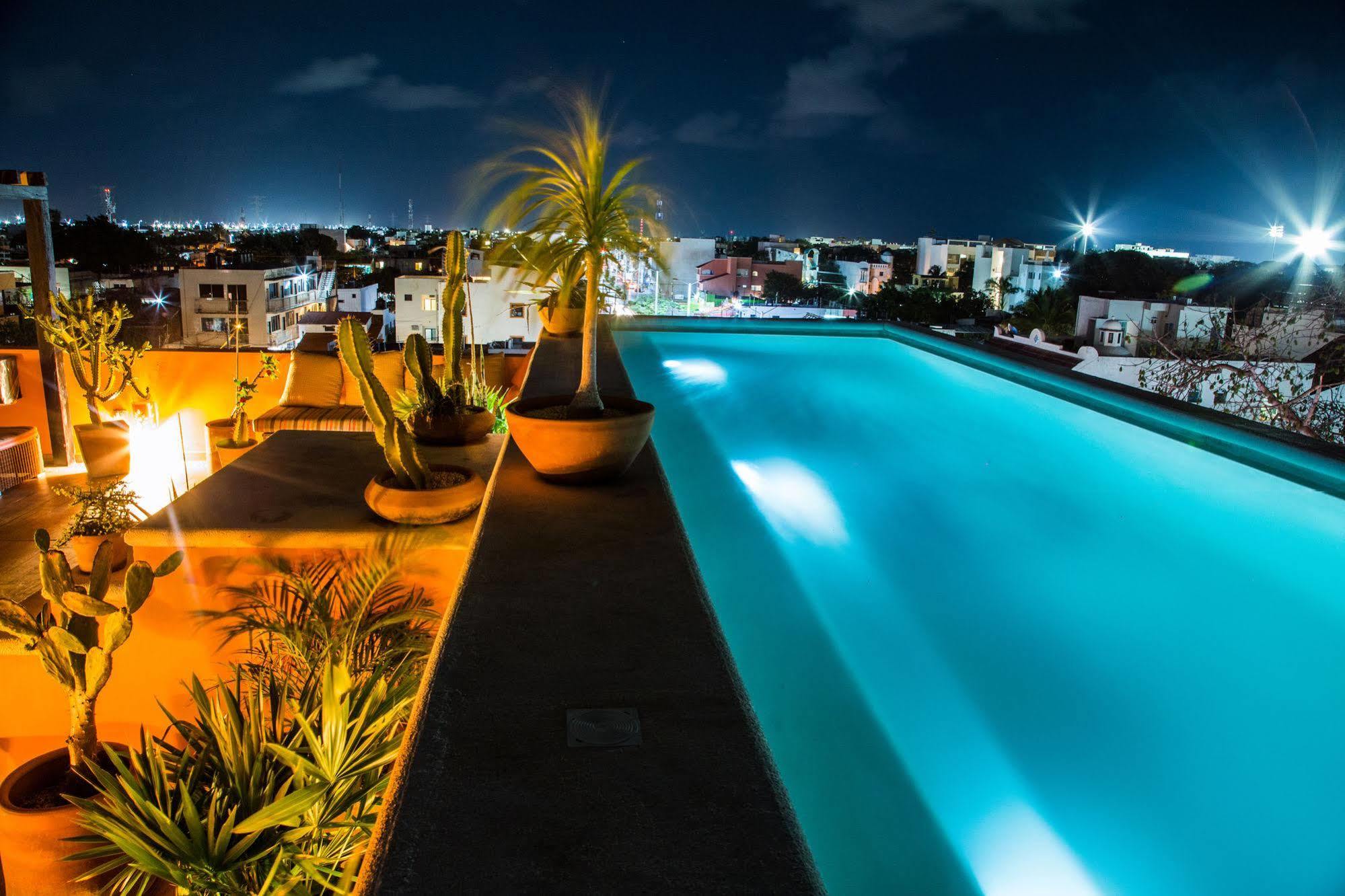 La Galeria By Bunik Hotel Playa del Carmen Ngoại thất bức ảnh