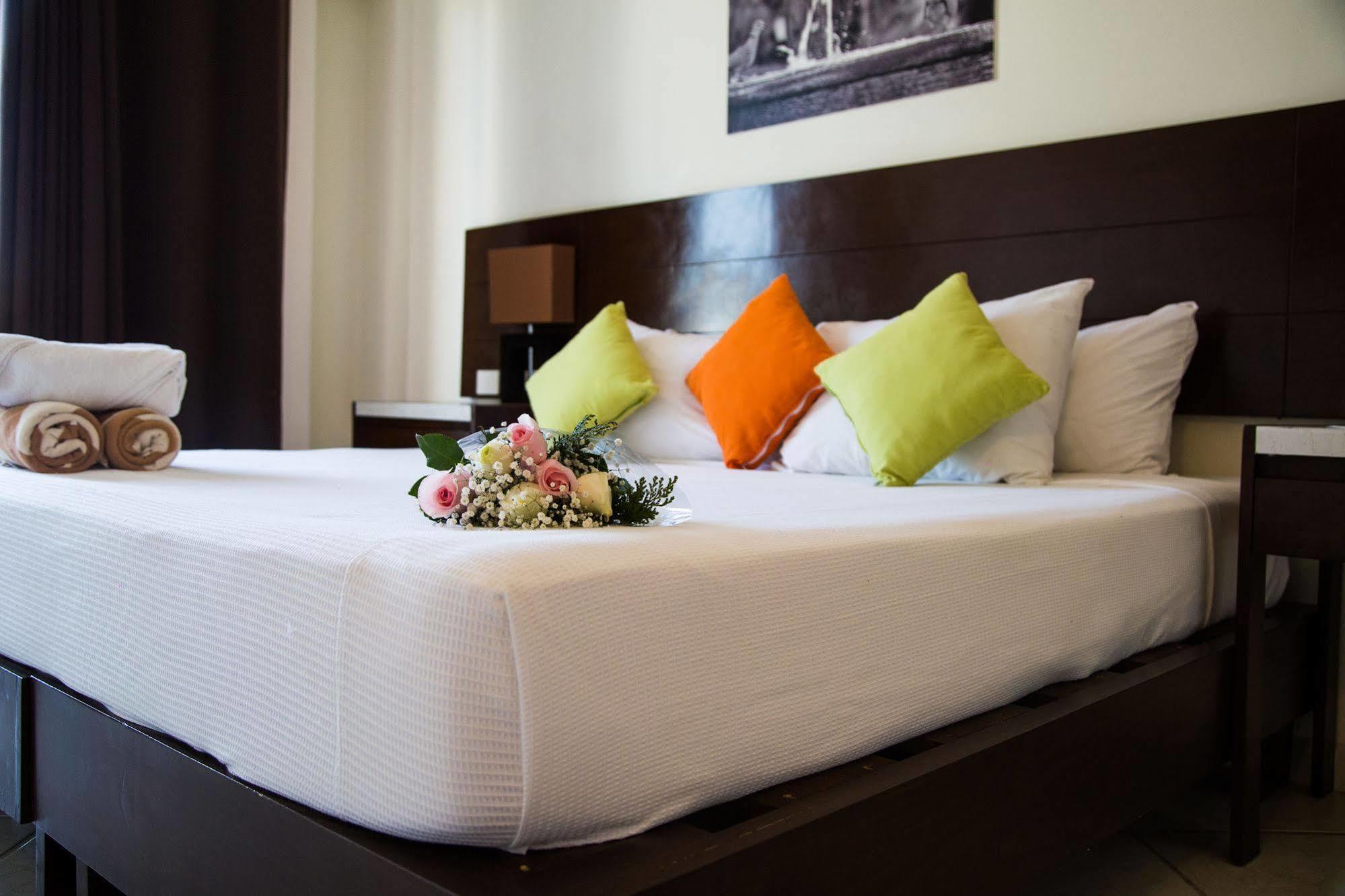 La Galeria By Bunik Hotel Playa del Carmen Ngoại thất bức ảnh